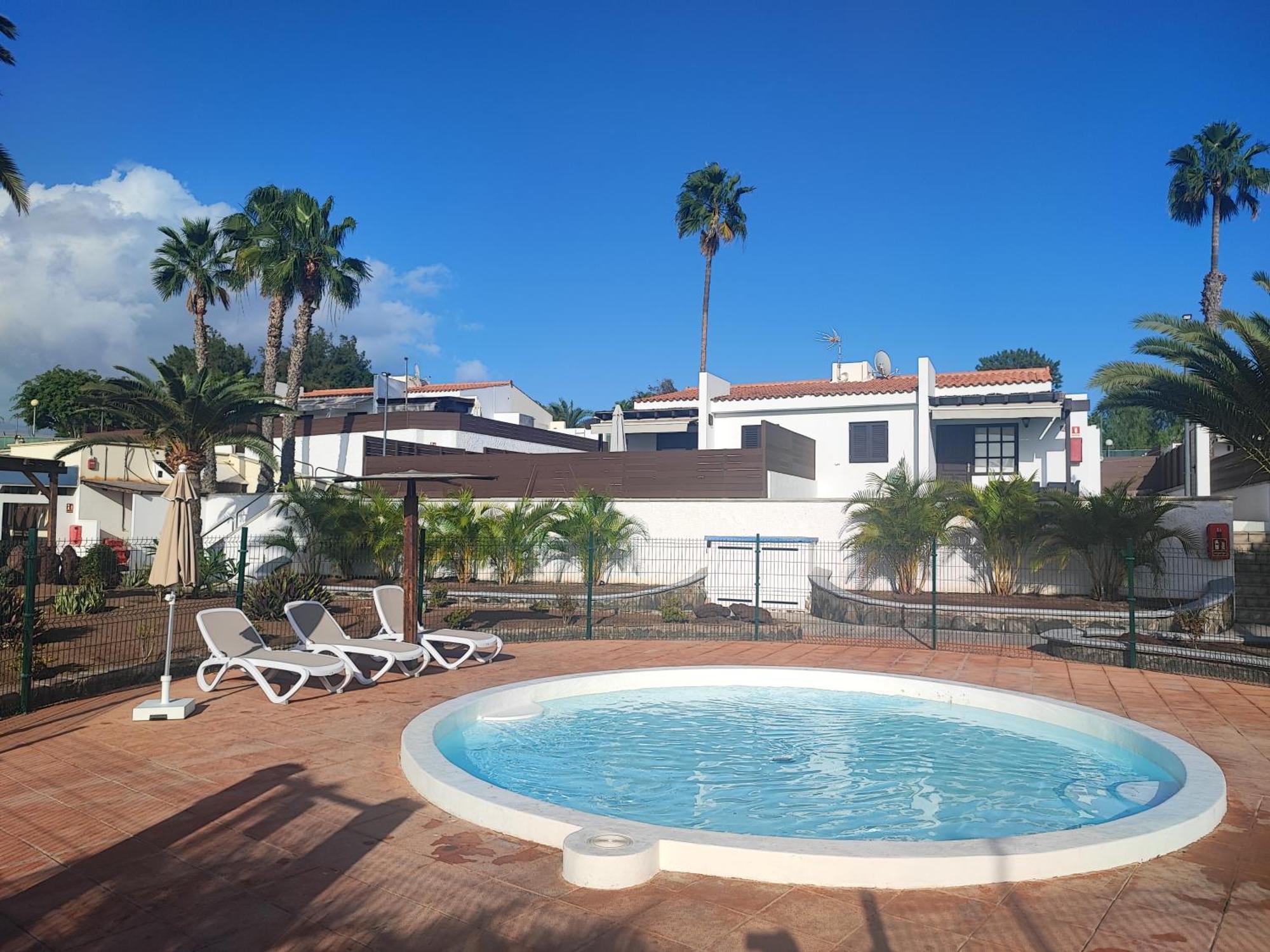 Bungalow Maspalomas Golf Con Jacuzzi, Piscina Y Jardin San Bartolomé Εξωτερικό φωτογραφία